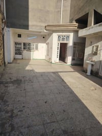 حي الحضارة • ٣٠٠م • كراج كبير