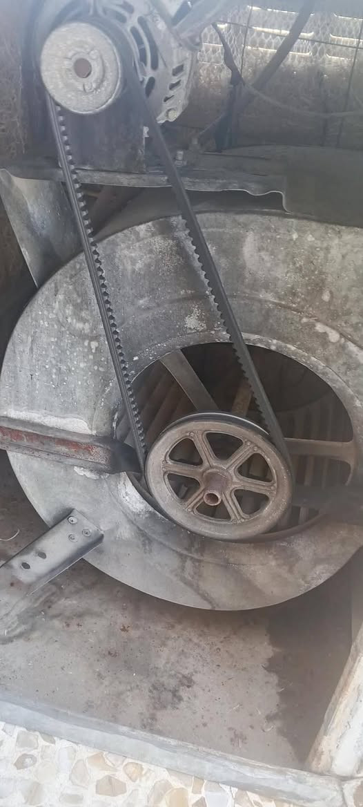السلام عليكم متاح عندي مبرده للبيع مبرده شرط شغاله ونضيفه فول من ناحيت اي شي انطيكياها شرط السعر 65 وبيها مجال *********** اتصل وتدلل المكان موصل
