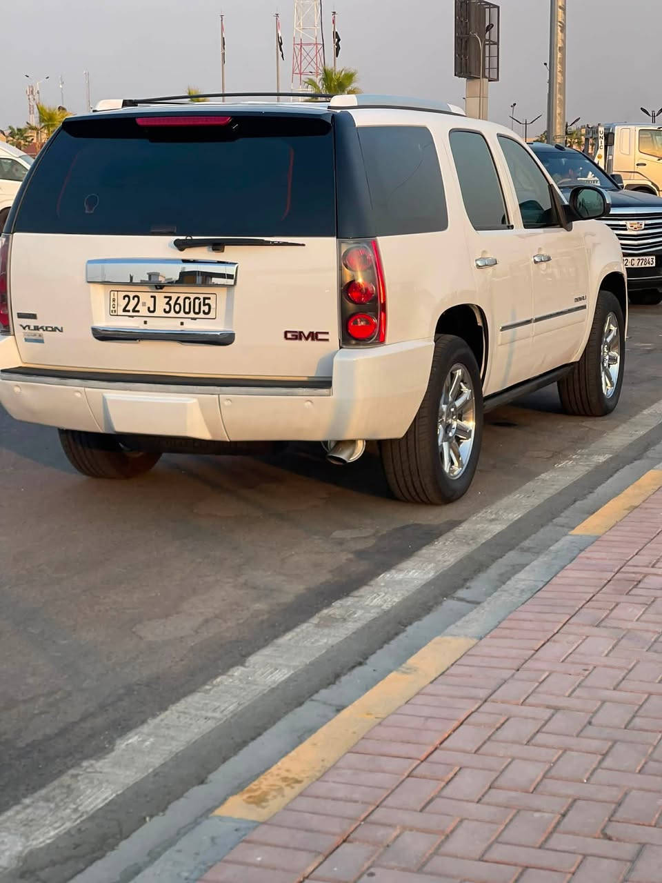 سلام عليكم جمسي DENALI
2011
رقم أربيل  
محرك 5300
صبغ فقط والباقي كفاله  
محرك كير حداده بلشرط 
عنوان بصره 
رقم الهاتف :***********
سعر :195
