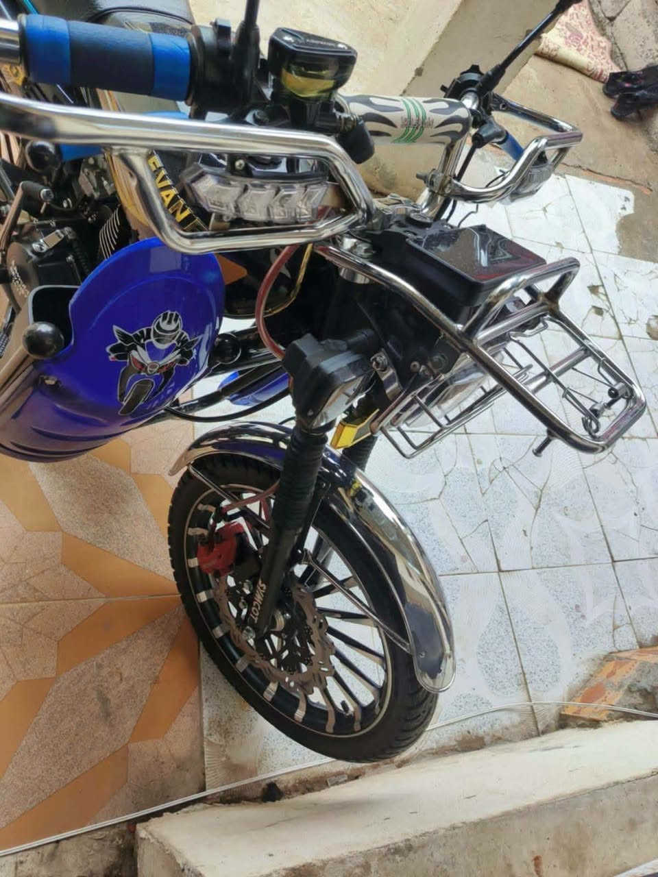 سأفان • ٢٠٢٥ • ١٥٠