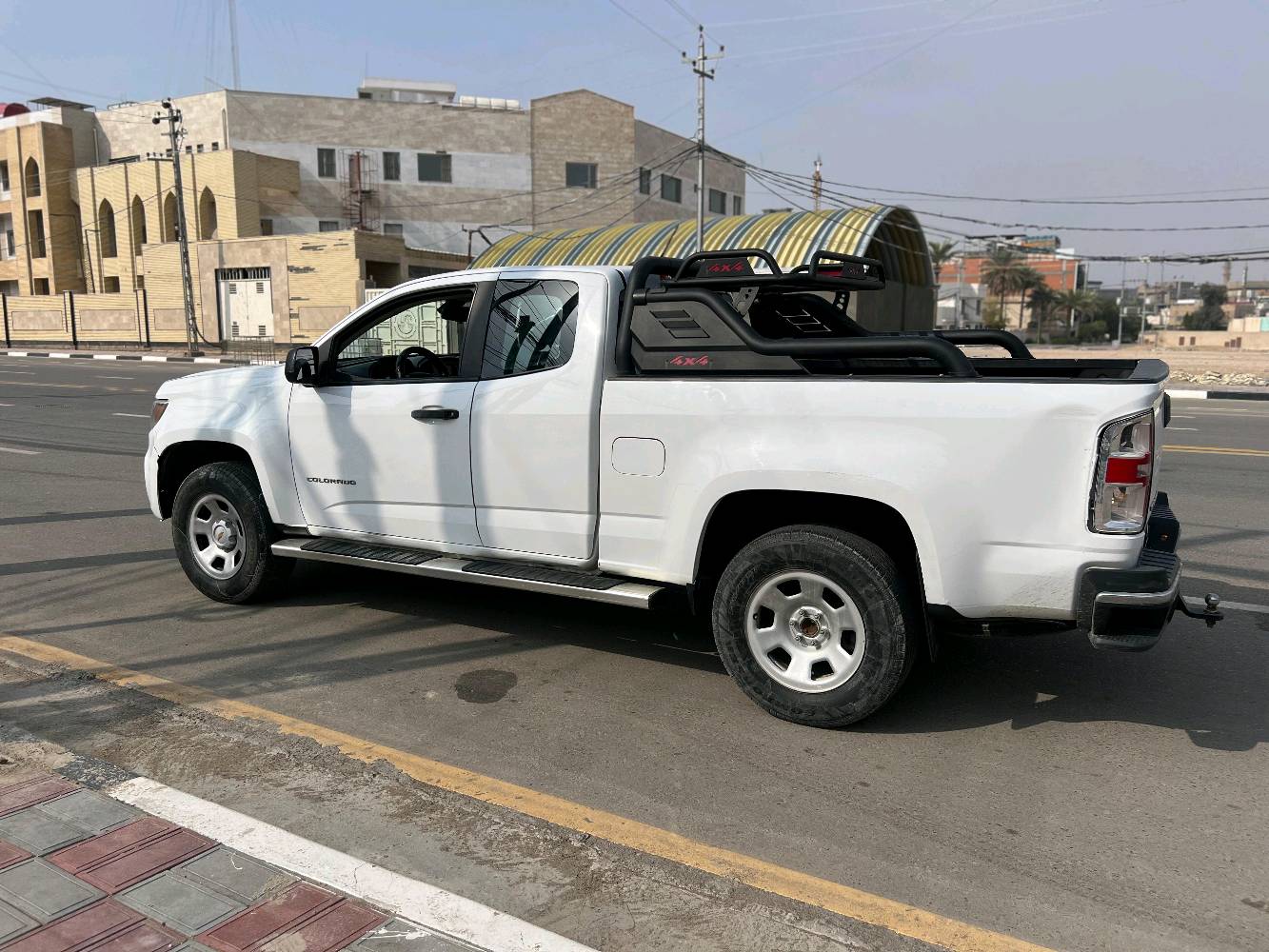 شوفر كولورادو 2021 بيكب رقم بغداد بأسمي كامل مواصفات ماشية 80  الف 
حادثها جاملغ السائق ونسبة قليله. أمطار في المزاد علمآ بأن السيارة في وضع الوكالة وتعمل بشكل ممتاز عارضه١10 ورقه نهائي اريد اراوس بسيارة زغيره النترا