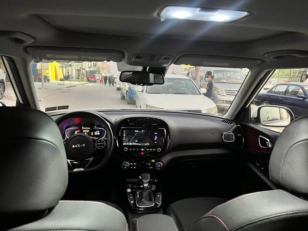 NO. :476
Year :  2023

Make : KIA

Model : SOUL  GT-LINE

اللون : ابيض

سعه المحرك :  2.0 DOHC دوش

المسافه المقطوعه : 6812ml

----------------------------------

🚘 المواصفات 🚘

وارد امريكي  🇺🇸

بصمه

فتح

شاشة العدادات ديجيتال

شاشه 

كاميرا

فرش جلد و مخمل

تحكم سرعه

تحكم مسجل

شاحن وايرلس

تحكم سرعه

تحكم مسجل

ويل 18

هاندبريك كهربائي

نظام عرض الكاميرا

اضويه اماميه و خلفيه LED

تشغيل عن بعد

حساس تجاوز

تحديد مسرب

DRIVE MODE

----------------------------------

⭕️ حادث السياره صبغ في جاملغ امامي

 من جهة الباب فقط

----------------------------------

💲 السعر على الخاص 💲

----------------------------------

مكان السياره بل الحله

☎️ للاستفسار  يرجى الاتصال على الرقم التالي☎️

⬇️                            ⬇️              

‭***********

نص مكتوب في الصور:
- 87427794