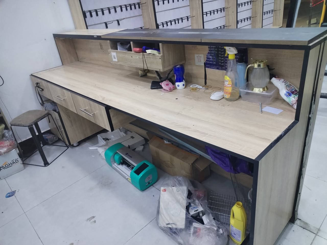 السلام عليكم
فاترينات للبيع نظيفات جدا العدد ٥ مع هوكات سعر الواحد ١٠٠ الف مع هوكات التعليك
مع ميز كاشير السعر ٢٥٠ الف البيع شلع
رقمي ***********
عنواني بغداد الشعب حي التجار شارع الأسواق المركزية
