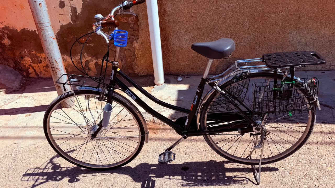 بايسكل للبيع 🚲
ياباني اصل حجم 27 گير داخلي ثلاث سرع وداينمو وسله جانبيه
موديل 2017🖤
السعر 150 💲وبيها مجال
للاستفسار اتصل على الرقم *********** او خاص
