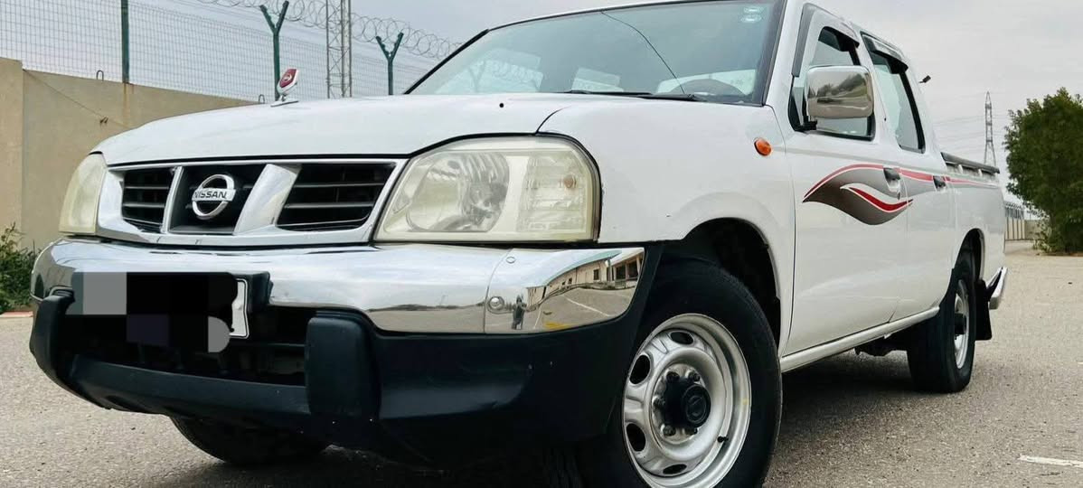 نيسان البيع أو مراوس اتصل السعر خاص ***********
