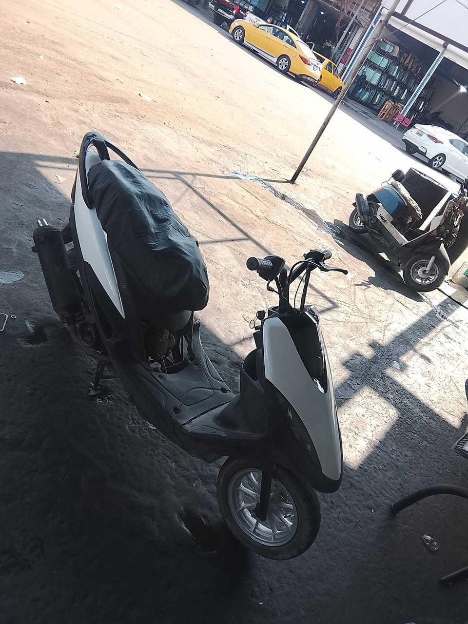 دراجه ماكس عدله للبيع بوشه 49 مكينه نضيفه كزوز رياضي 550و بيه مجال
واتساب: ***********
