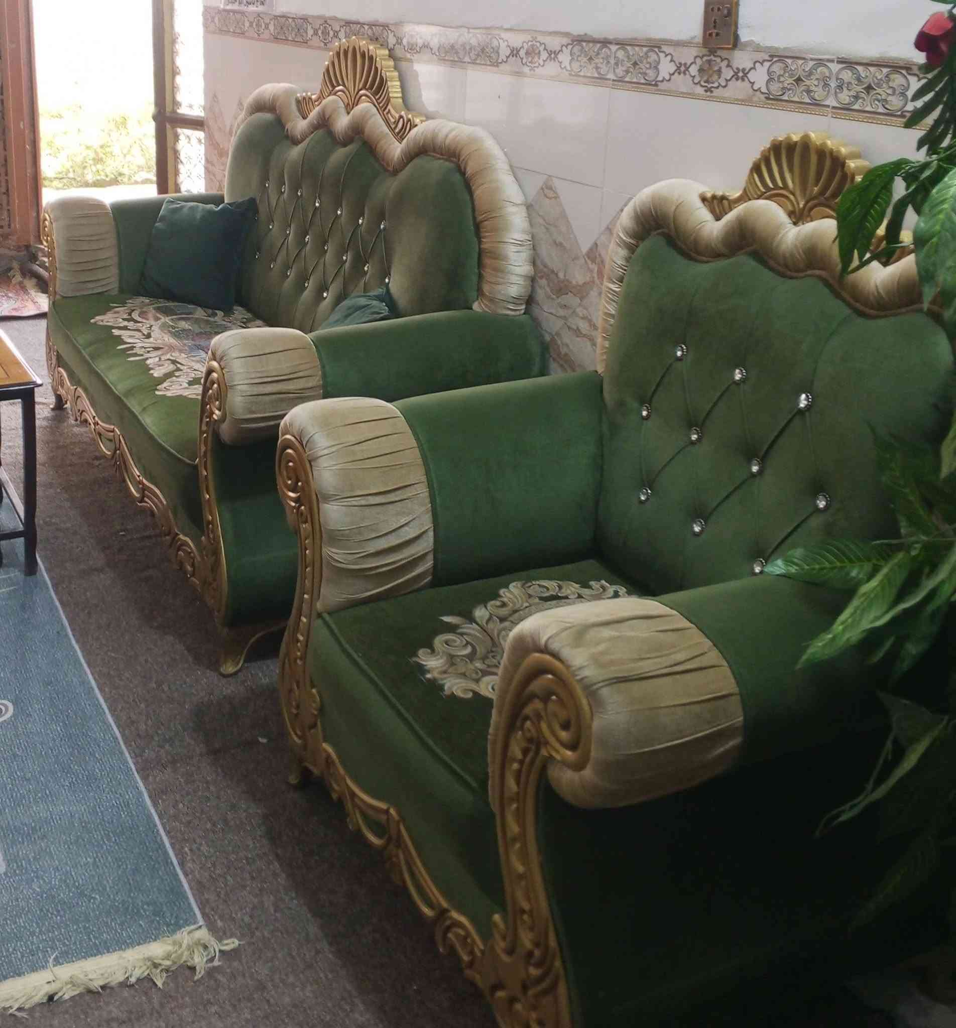 تخم جديد استخدام كلش قليل
مع الطبلات  سعرة 300 
للتواصل واتساب واتصال : ***********
مكاني الحصوة حي الاعلام
