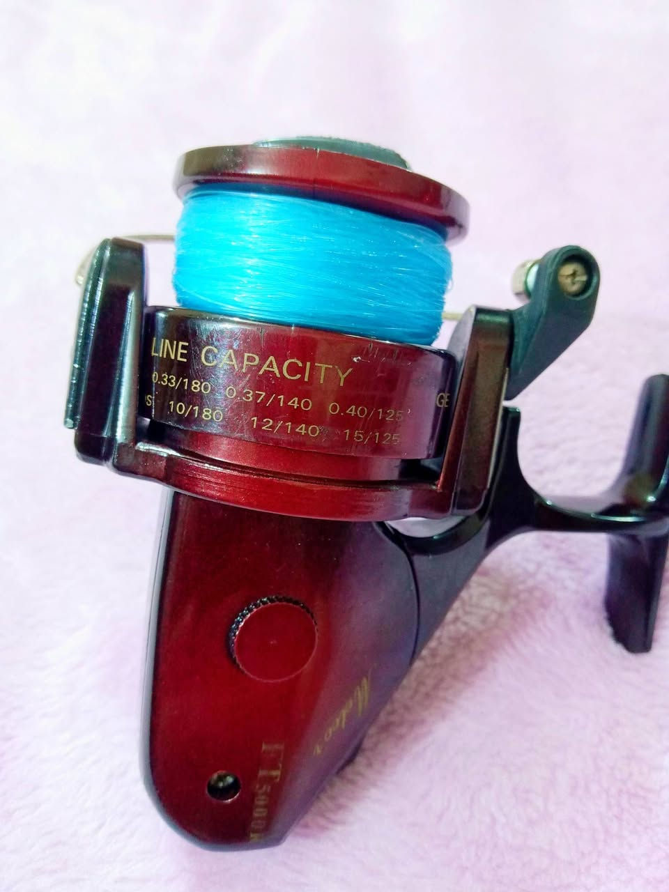 ✓✓✓السعر 25ألف عراقي قفل 
🎣 
الاسم : دايناكاستر Z – FT 5000R
شركة: ريوبي 
الحجم: 5000
الصنع: كوريا
نسبة التروس: 3.9 : 1
سعة الخيط الظاهرة على البكرة: تقريباً
0.35 ملم × 150م
0.40 ملم × 125م
0.45 ملم × 100م تقريباً

الاستخدام: مناسبة للصيد النهري والبحري المتوسط، وخصوصاً مع خيط 0.35–0.40 ملم
