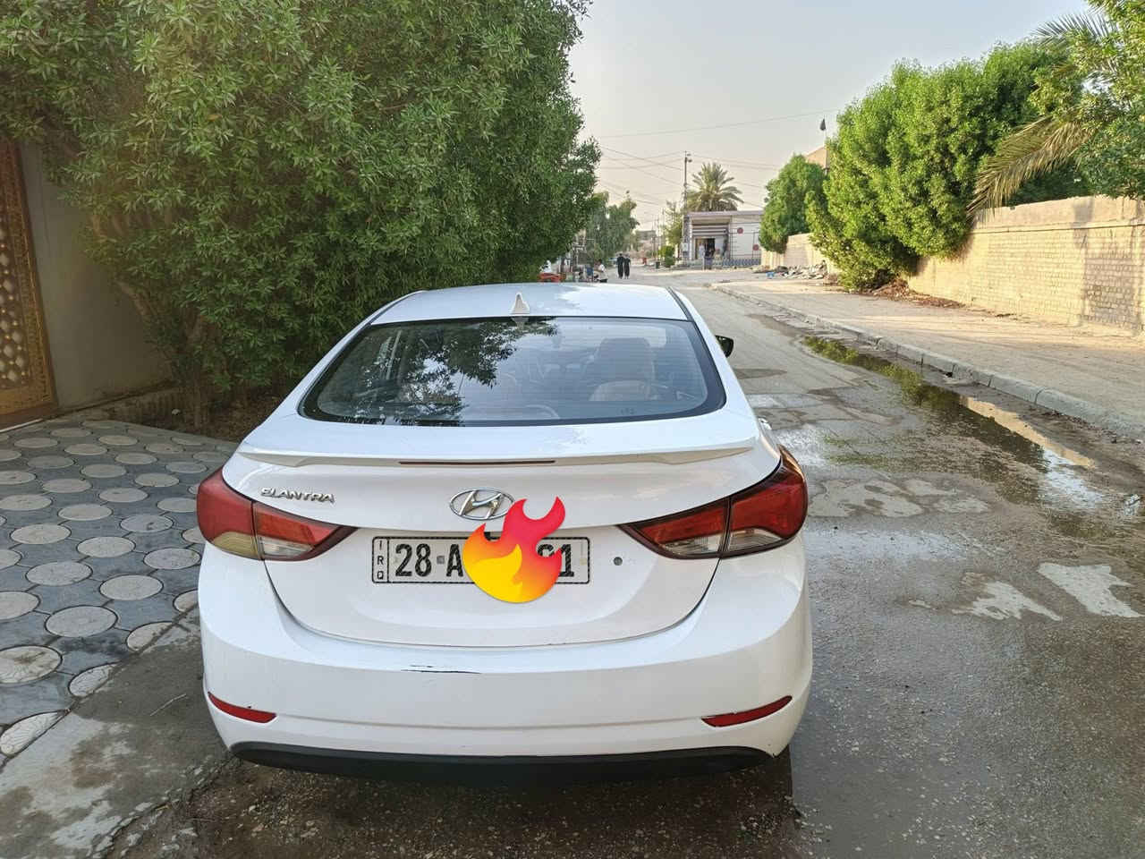 سلام عليكم  الانترا 2016 خليجي
مكينه 1800
رقم نجف بأسمي 
تحويل ثاني يوم 
السياره خير من الله 
السعر 108
بيها الجاملق الامامي جهة السايق ونص من الباب 
وبيها بارد السياره حلوه 
الاستفسار *********** السياره بالحيدريه خان النص
