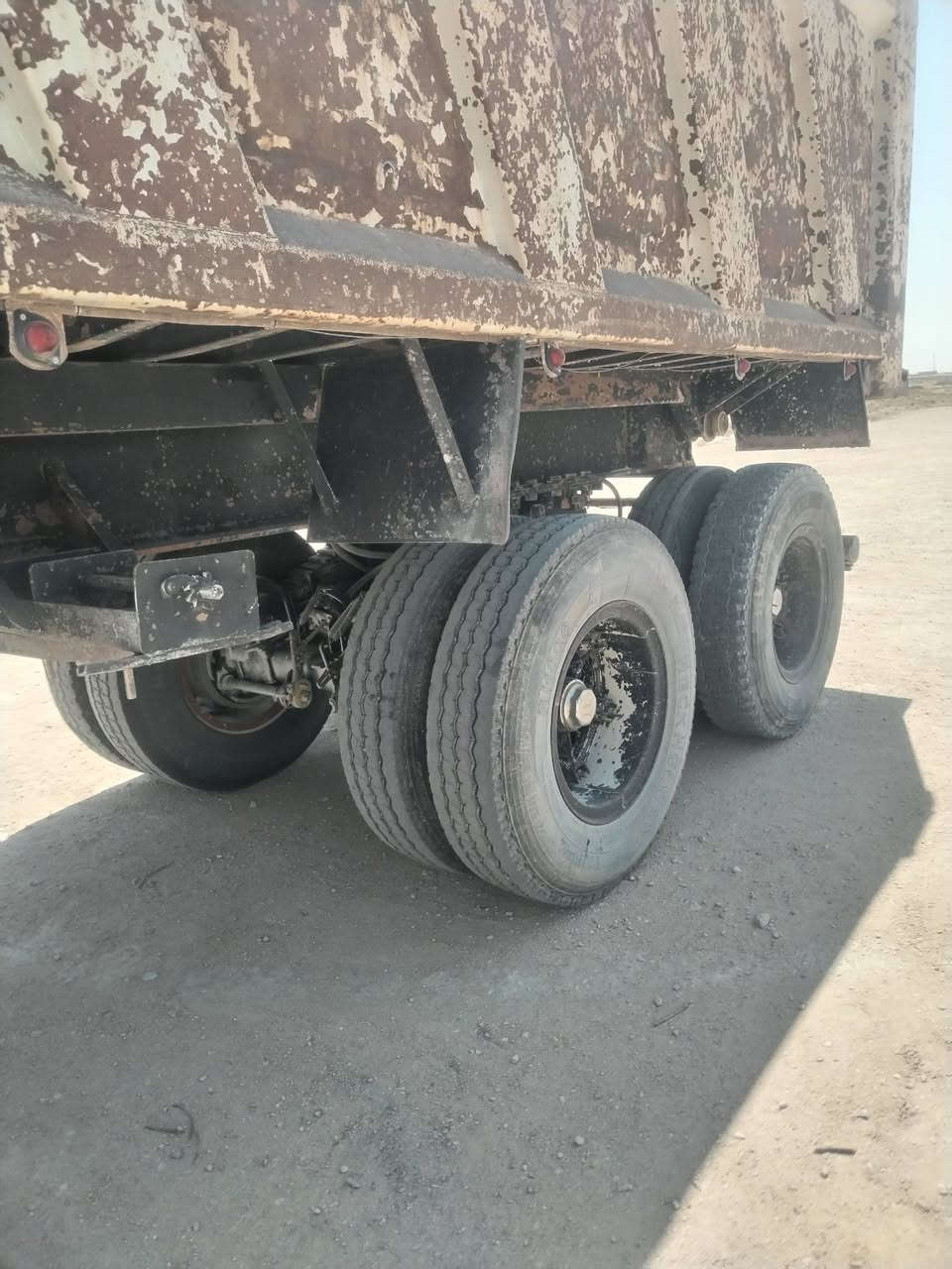 االبيع  مواصفات مديل ٩٨ محرك ٤٤ كير ٢٤٠ مجموعة جيف قيطان رقم نكليزي بسمي شاصي مكفول من الفطر  عربانة علم ٢٠٠٧ سيارة جاهزة تخم تاير المكان السماوة الاستفسار ***********
