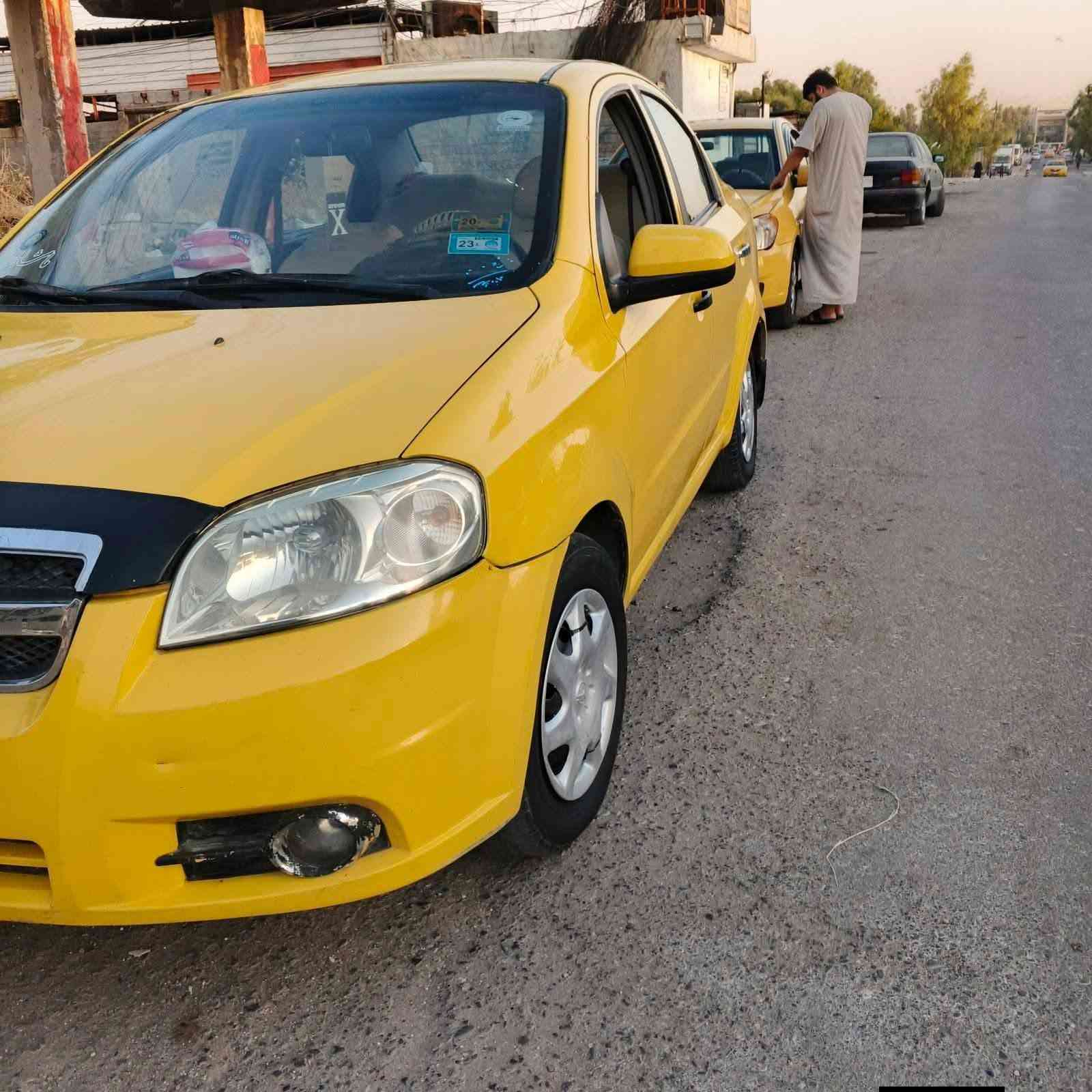 بيع سرررريع � أفيو 2009 للبيع 🚘كوري
المواصفات:
 كير توماتيك — شرط بلادي
 محرك دبل — جديد، بعد دهن ما مبدل
 طخم جديد
 بطارية جديدة
هزة وسنوية جديدة
كابون بانزين باركود 
 السيارة شرط التحويل 
بدون ضربة — بدون حادث
مبدل بابين مال كصّة وجاملغ فقط
تلقيطات خفيفة
 بدون دواخل
 شواصي وحوض شركة 
 السعر: 
 بي مجال للشراي
للاستفسار 
اتصال ع الخط او واتساب 
***********
عنوان موصل الايسر
