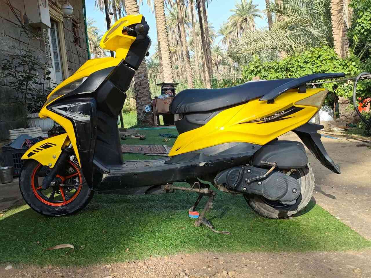السلام عليكم جامبو صيني للبيع  سعرها 300 وبيها مجال دراجه تخبل نكره سلف كهربائيات كامله شغاله نقصها فقط باتري  متواجد واتساب ***********
