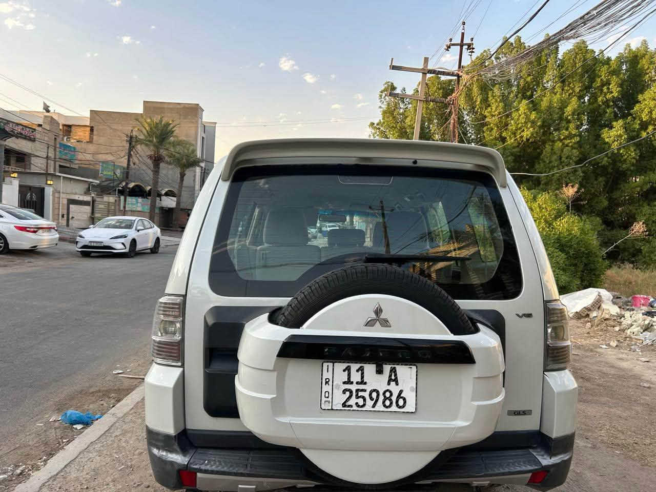 السلام عليكم

✅للبيع باجيرو 2008 خليجي 

✅السيارة مكفولة من الصبغ والبارد والتبديل

✅السيارة 7 راكب جديدة جدا جاهزة للاستخدام

✅محرك كير صدر تبريد تخم تاير جديد كله جاهز بدون اي نواقص السيارة

✅السيارة رقم جديد وهزة جديدة وبأسمي 

حجم المحرك 3000

مكان السيارة بغداد حي الجامعه 

السعر 115 ورقة وبيها مجال بسيط 

رقمي ***********
