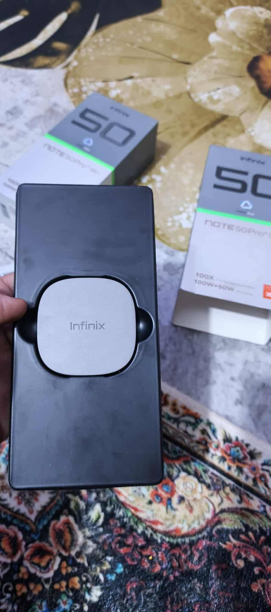 أنفنكس نوت 50 برو بلـس 5G جهاز فلاكشب معالج 8350  ببجي 120 فريم. شاشه 144 هيرتز. كامرا جداً راقيه 100X شاحن 100 واط يدعم الشحن الاسلكي 50واط ذاكره 256 عشوائيه 12+12 كامل ملحقات. ناصريه مركز تفاصيل اكثر خاص ***********
