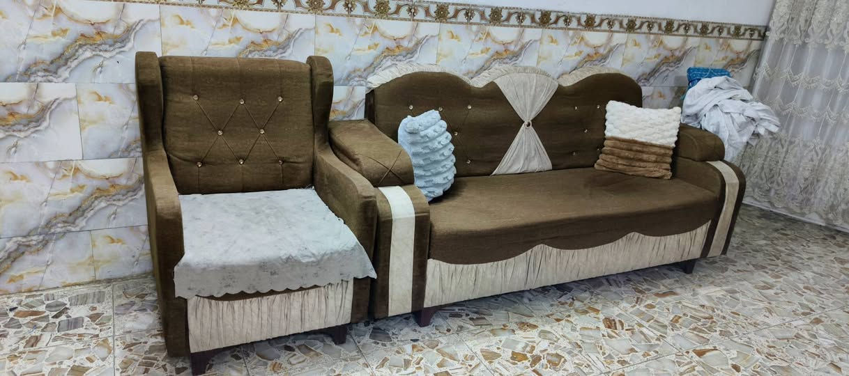 تخم 10 مقاعد نظيف شوفت عينكم اي ضرر مابي سعره 250 وبي مجال مكاني بغداد الحسينيه راشديه ماجاوب ماسنجر  ‏‪***********
