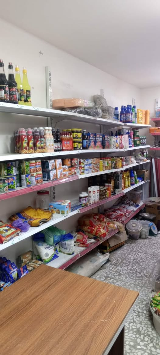 السلام وعليكم اسواق لبيع كامله هيه وغراضه المكان الغزاليه شارع الضغط ***********
