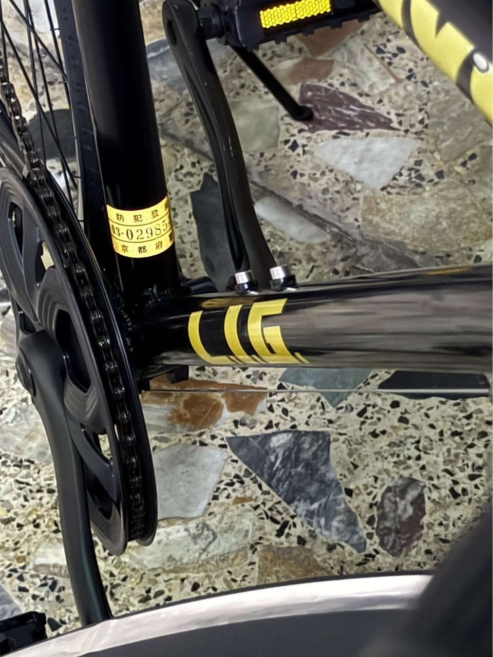 📌اليوم القطعه تحفه ولون مميز ووزن ريشه🔥🔥

🟡بايسكل c700 🚵🏽‍♀️ الحجم 28 فريمM المنيوم🔥وزنه ريشه

🟡لون مميز أسود⚫️وذهبي⚜️ومختم وقطعه كوله بلاد✅

 🟡نظام البايك Tourney shimano الغني عن التعريف 🈲🈷️

🟡وياله ذهبي مختمه وكذالك بريكات نوع Promax ذهبي أصلي✅

🟡بايدرات كفوف أصلي يتطبك🚵مكينه Shimano  تحتوي على 7 سرعات جداً سلس وسريع بلمشي خاص للتجوال المدن🈷️

🟡نظام فتح قفل كمبليون جداً سهل اثناء الصيانه🔥

🟡القطعه كامله من الويل للويل وتراي كرخ ورصافه🚴🏻‍♂️🌇

وبسعر جداً جداً مناسب ( السعر ١٦٥  ألف قفل💥💥) 

📍📍مكاني بغداد الأورفلي ☎️رقمي *********** بغداد, العراق

