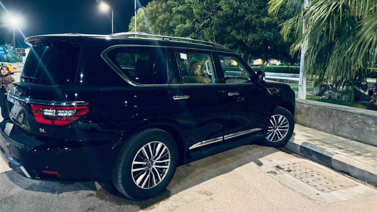 باترول 2023 رقم بغداد انكليزي
V8 حجم المحرك 5.6
رادار توقف تلقائي امامي خلفي 
كامرات 360 درجه
حساسات امامي خلفي 
فتحه بالسقف
كشنات جلد فول كهرباء
الحدادية الخلفيه جوبلس
قبق جنطه كهرباء 
فول مواصفات ماشية 42 ميل
السياره حيل حلوه بالواقع احله من الصور
محرك كير حداديه تبريد كله كفاله 
حادثه جدا خفيف باب وجاملغ امامي مثل ما موضح بالصور 
السياره كامله مابيه اي نقص 
سعره 365 ورقه وبيه مجال بسيط
الاستفسار الاتصال على الرقم *********** 
او الاستفسار على الخاص السياره في محافظة النجف النجف, العراق

نص مكتوب في الصور:
- 39563450