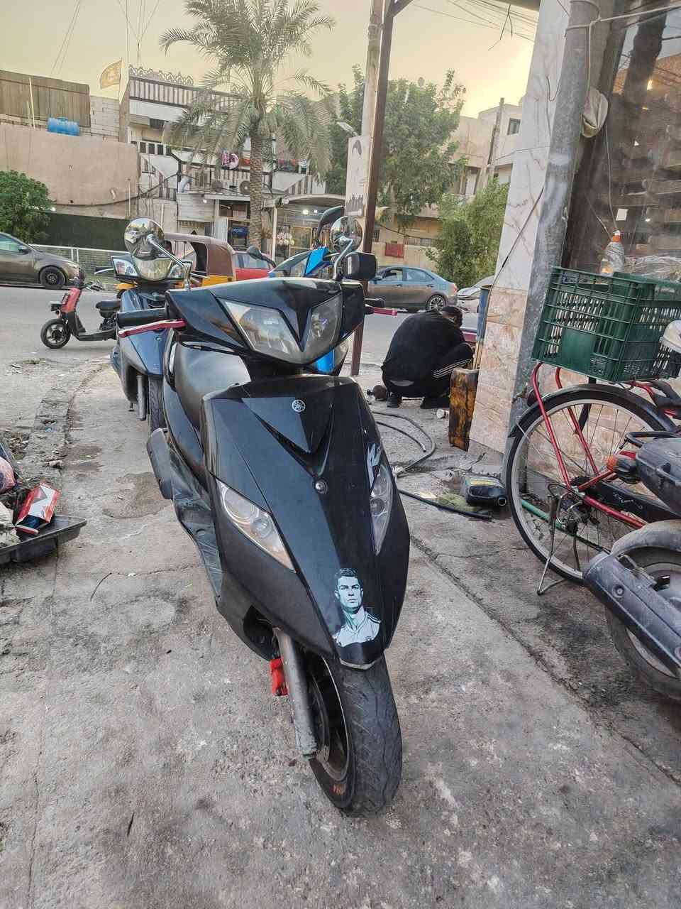 ثعلب جي تي ار
الدراجه رنبه قبل 6 اشهر محرك مفتوح تفيلس وزنجيل بس 
الدراجه مختمه من طول لطول ختم واحد حته المحرك مختم 
الدراجه نضيفه وكامله من كلشي مابيه اي نقص 
السعر 650 وبيه مجال بسيط 
المكان بغداد الشعله
***********
تواجد بلفيس قليل
