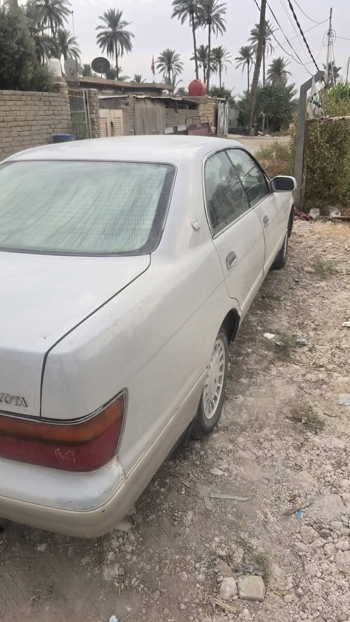 سيارة • بابل • هاتف