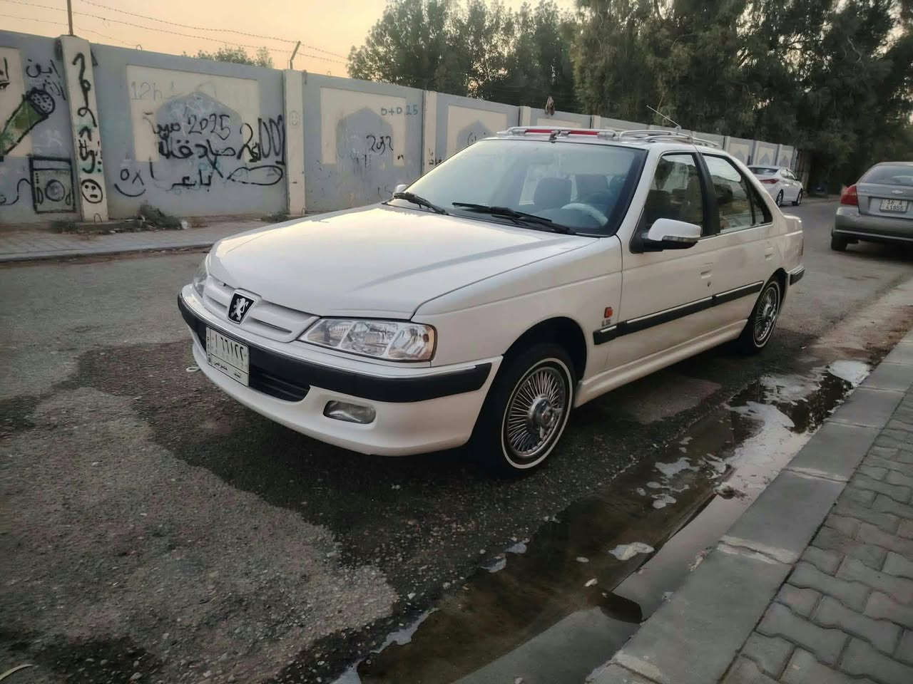 ٢٠١٧ • ماشي ١٠٠٠٠٠ • رقم نجف
