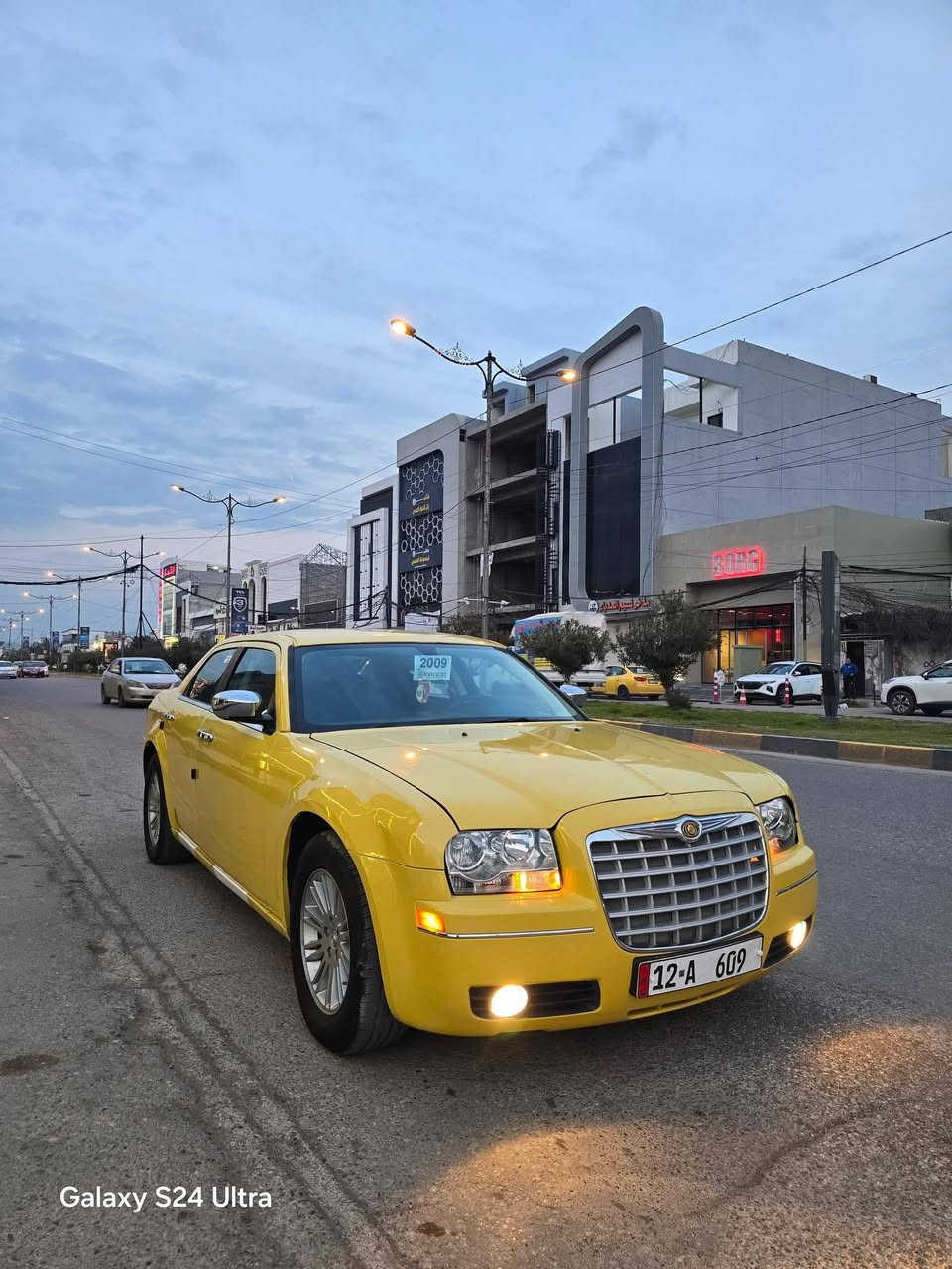 للبيع
سعر 115$ وبي مجال شي قليل
اوباما c300 موديل 2009
محرك 6سلندر حجم 3500  كير اوتوماتيك
 شرط المحرك والكير 
🚫 سيارة بدون حادث  جاملغ امامي يمين مبدل بدون دواخل 
رقم نينوى دولي  سنوية جديد شرط التحويل 
خطها موصل ✈️.بغداد . هيئة مصفرة 
 شاشة كامرة   كروز سرعة  كشن كهرب abs
 تبريد قطعتين يدات ومري نيكل
سيارة مصروف عليها وجاهزة 
***********
***********
