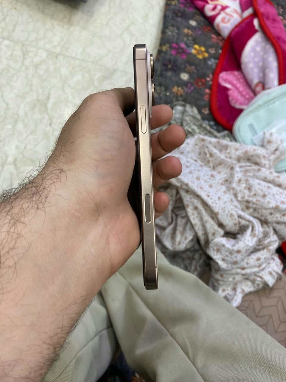 آيفون ١٦ برو ماكس • بطارية ٨٩٪ • مستعجل