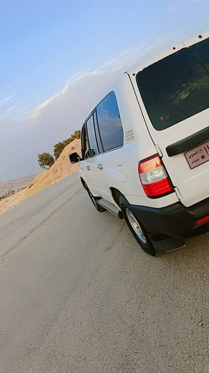مونيكا 2004 ئوتوماتيك فول عادي دةبل سبير نمونةية لةجواني بي دةعم بي ليدراو سةيارةكة ماشااللةي ئةوي ئارم بلاستيك بةشةرتي غرامة جوارتاية دةنلوب لوك كيرو مكينةو ئةكسل دةبل ئةكسل هةموي بةشةرت 300رويشتووة سةيارةكة وةسفي ناوي لوك لوكة ***********/***********ئةدميني بةريز وةري كرة دار بنديهكان, السليمانية
