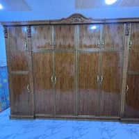 غرفة خشب • مستعملة شهر • مراية ناقصة