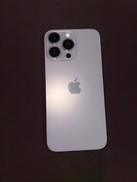 آيفون ١٥ برو ماكس • ٢٥٦ • بطارية ٨٥٪