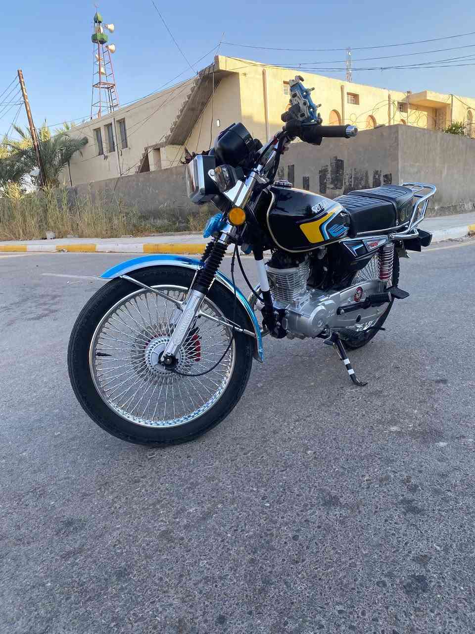 سلام عليكم تايكر موديل 2025 لدراجه صارله عشرين يوم من نازله من لمعرض بعده بل لايلون ونضافته مبينه يمكم 
لسعر خاص مكاني ديالى كنعان 
لرقم ***********
