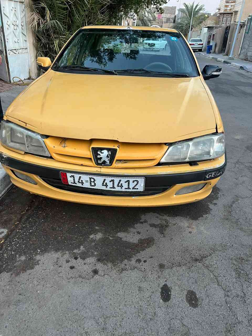 السلام عليكم بيجو بارص مديل 11 سنويه 30هيه وغرمات وهزه مصفرة بيهة بدايت خيط خفيف لا تنقص ولا شي سيارة جاهزة مكاني البصرة الزبير شرط التحويل  سعرهة 19 وبيهة مجال بسيط ***********
