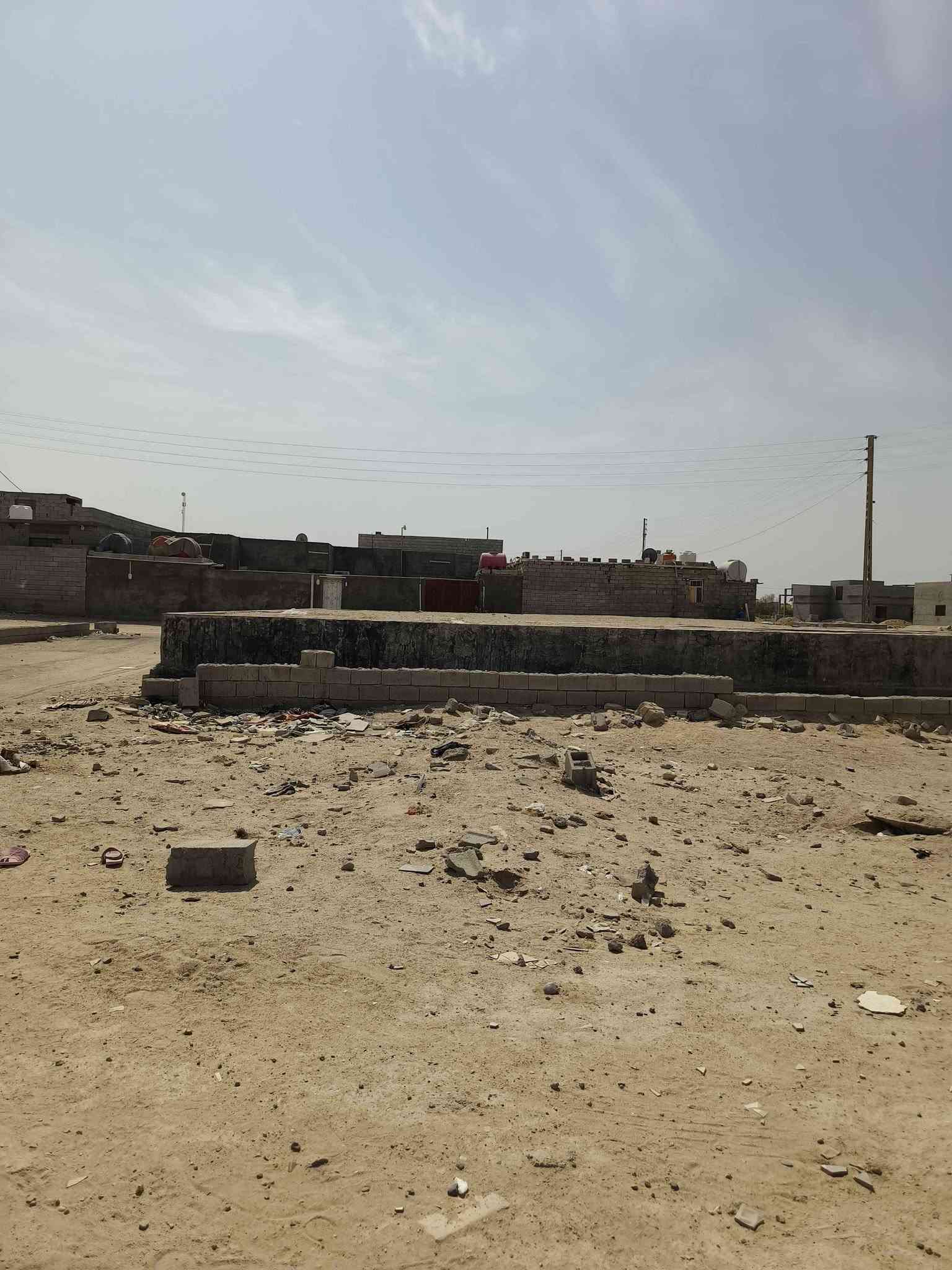 الزبير شارع الكرفانيه غرب مجمع الهادي 
***********/*********** الزبير, البصرة
