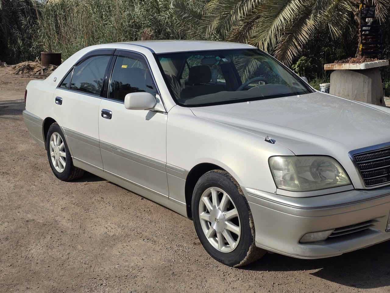 السلام عليكم ملكه للبيع مديل 2002 محرك ديفور الكبير 3 دكم السياره حلوه وجاهزه للاستفسار ***********
