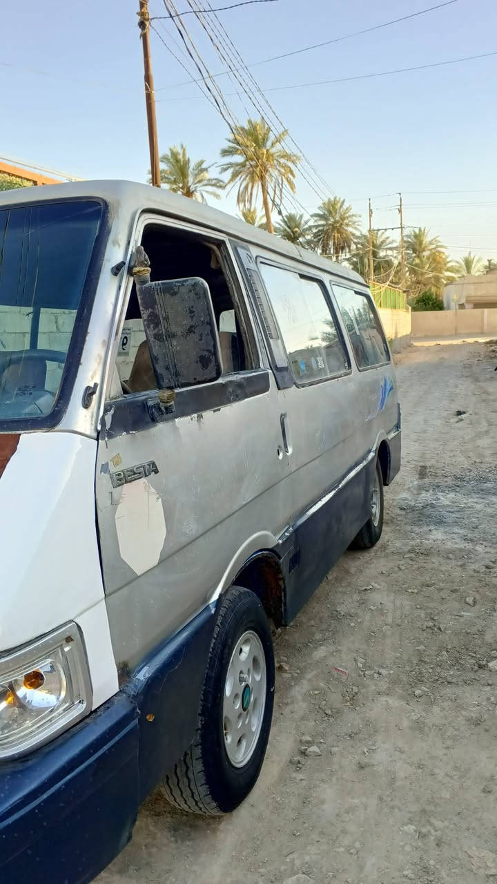 للبيع بستا موديل 95 مكينه بداية خيط كير اكسل شواصي مكفولات كشنات وكاعيه جدد كهربائيات كلها شغاله بور شغال وكالة او تحويل بلي يعجبك السعر 30وبيهه مجال مكاني حله ***********
