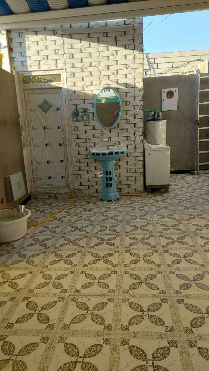 🏠 للبيع بيت في منطقة البو جاسم – شارع الوكفة

📍 الموقع: نهاية شارع الوكفة، بل  الشارع العريض.📐 المساحة: 180 متر .🏡 يتكون البيت من:
غرفة
صالة
براني
مطبخ
منور
📌 موقع جيد ومساحة مناسبة، والبيت قابل للسكن.
للاستفسار والتفاصيل والتواصل ***********
