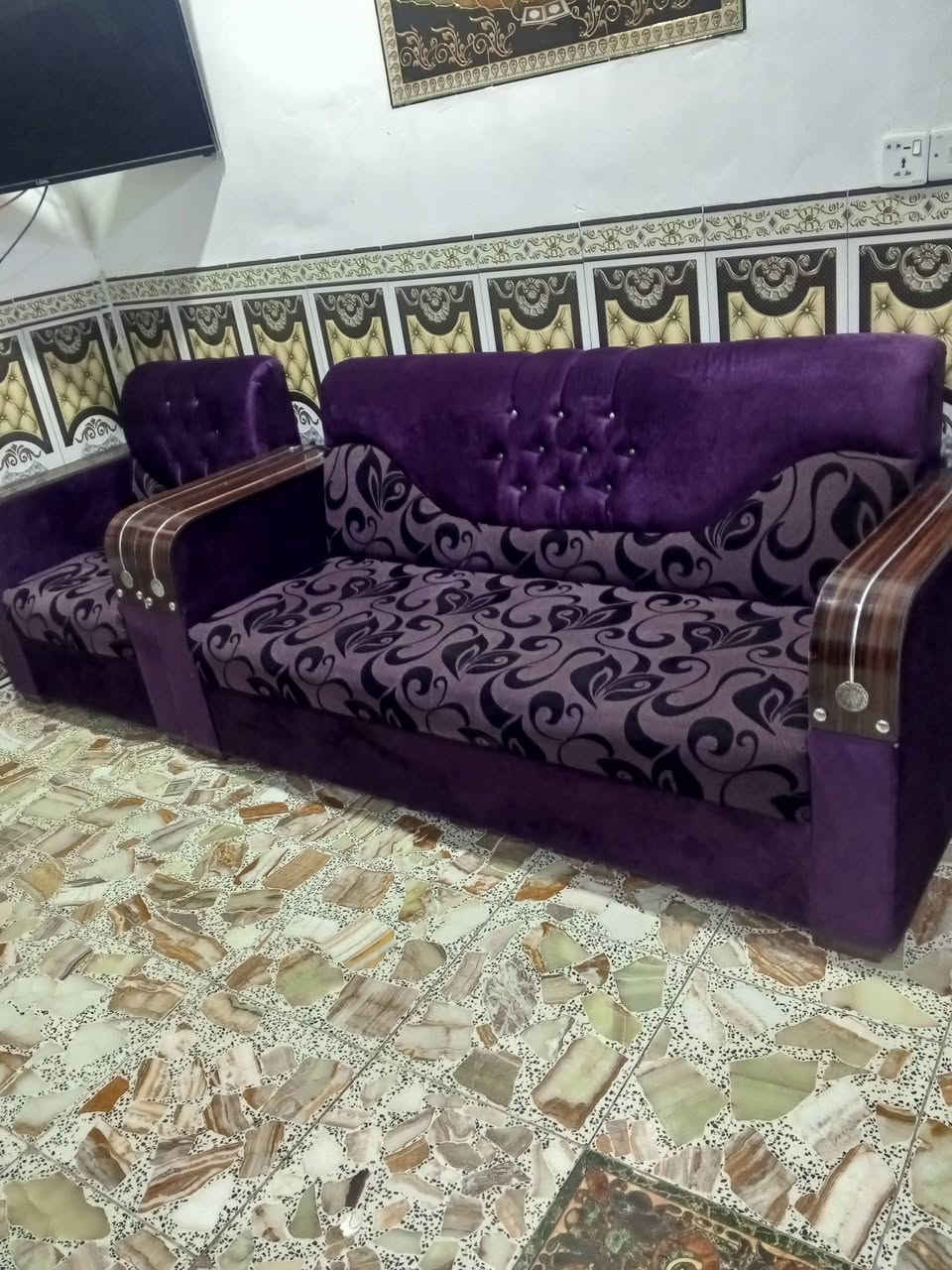 ١٠ مقاعد • ٤ كوشات • بلا ضرر