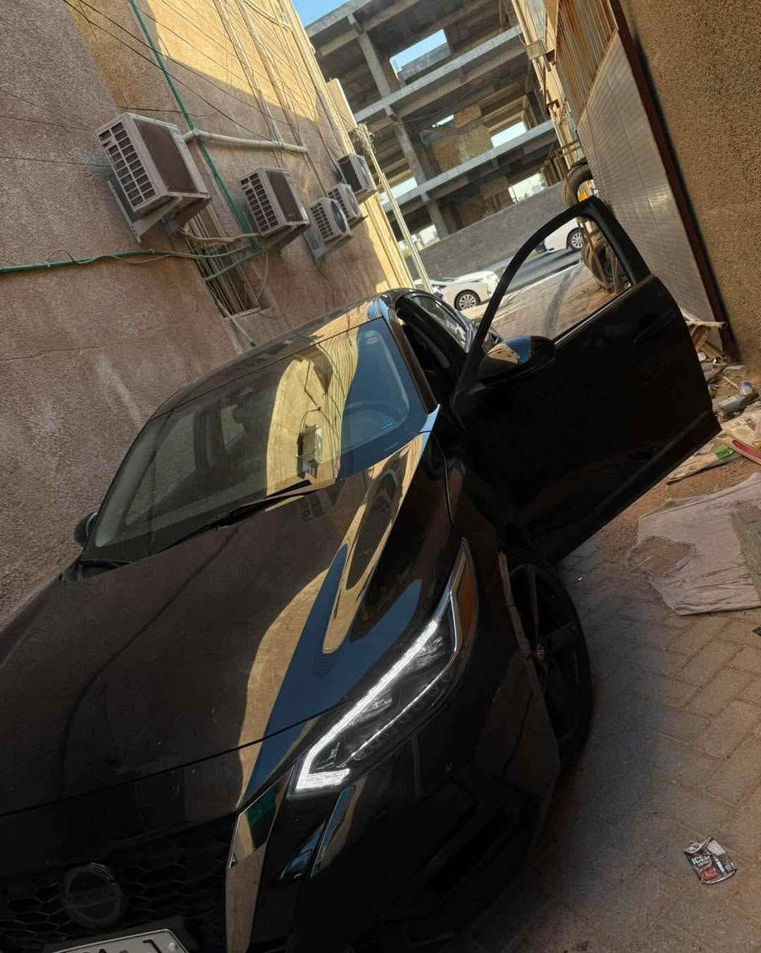 اعلى شي نيسان سنترا SR 2021 فول 1/1
الي على باب الله ياخذها 
محرك 2000 ماشية 26 الف 

فول مواصفات السيارة 
فتحة سقف سلايد
نقط عمياء
رادار أمامي خلفي
كاميرات 360 درجة
تدفئة مقاعد للسائق والراكب 
تدفئة استيرن
مقعد كهربائي مقاعد جلد
تبريد بيانو
شاشة العداد كبيرة+شاشة المسجل
نظام صوتي من شركة Bose
دوسات وويل رياضي بلادي

🟥 سعر سوي تعليق تصلك رسالة 💌
ضربه جاملغ خلفي سطحي
بجم كبس

رقم هاتف ***********

نص مكتوب في الصور:
- Nissan Sentra Sr 2021 Black 2.0L 4 vin: 3N1AB8DV1MY232155 Final bid: $8200