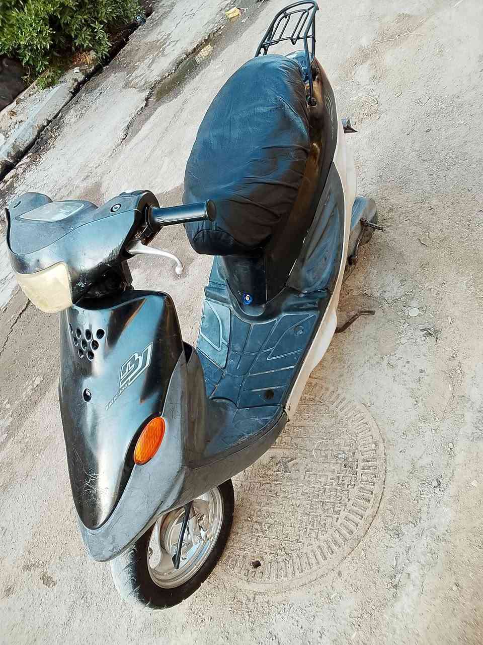 دراجه 9للبيع مثل ما بصوره مجفته تجفيت اصلي السعر 300 وبيهه مجال للشراي مستعجل ع البيعه محتاج عنوان الحيانيه رقمي ***********
