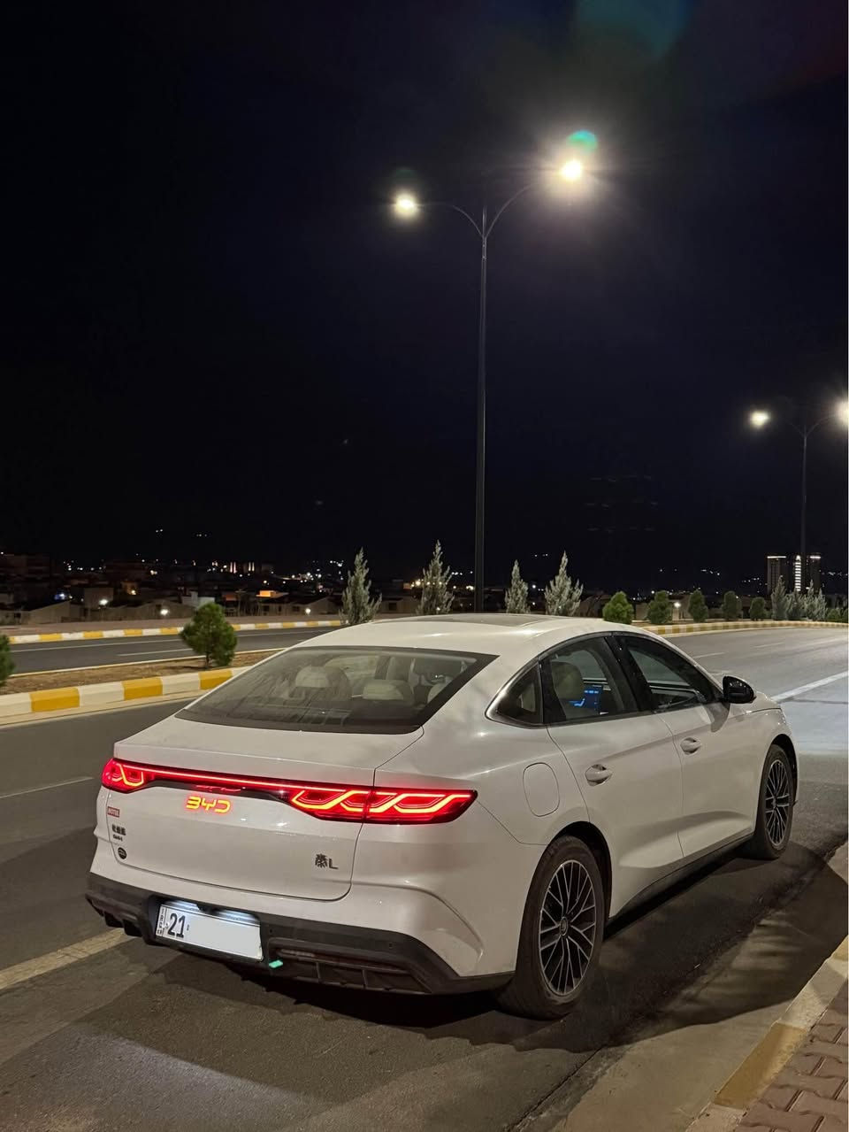 BYD QIN L XPENCE 2024
بیوایدی کین ئێڵ ئێکسپێنس

ماشاءاللە نموونەی جوانی و هەیکەل تاقانەیە وەک ئەمەش نییە لە هەموو عێراق پاتری گەورە قەپات قەپات مواسەفات

مواسەفات XPENCE:
پانۆراما
پاتری ١٢٨ کیلۆمەتر
کوشن جلد
ناو زەرد
ناو لید ٣٦ جۆر ڕەنگ ٣ جۆر جوڵە
کوشن سارد و گەرم
٦ کامێرا
٣٦٠ پلە ڕادار
شاشە گەورە و تەقلە
تەبرید مەرکەزی
ویلی گەورە ٢٠ ئینج
لایتی پێش و پشت لیدی کامل
ئۆتۆ پایلۆت
زۆر مواسەفاتی زیاتر…..

گێڕ و مەکینە تەبرید و کارەبایات بە شەرت

دەعامی بۆ دەعامی بە شەرت هیچی پێوە نییە

پەیوەندی: 
***********
*********** السليمانية, العراق
