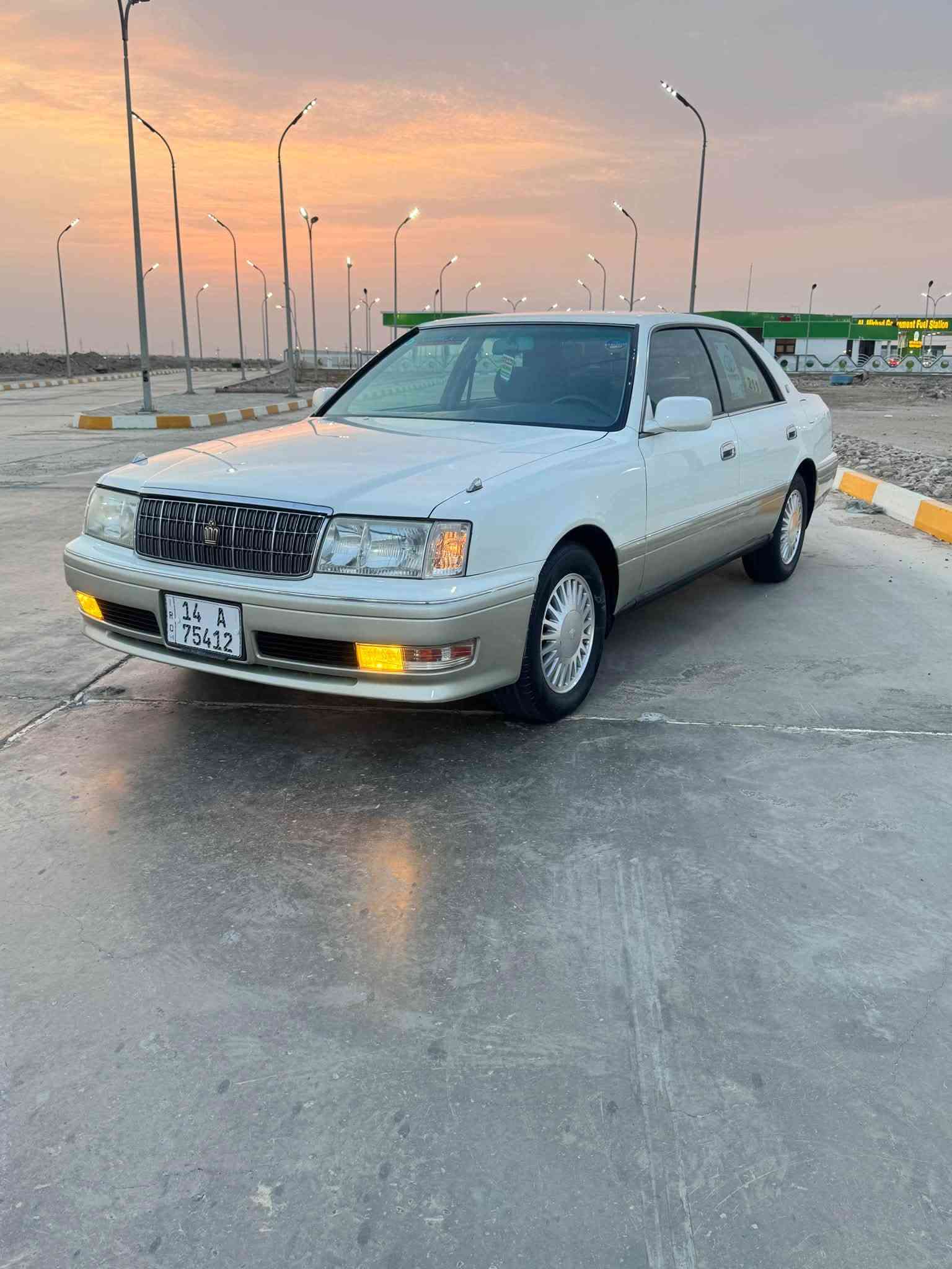 مرحبا راس صور فلات مديل 1997
مكفول من الكص والنغل
 الجثه والضربه
 مكينه وكير 3000فيشيتين 
شاصي 55
تبريد خلفي جنجر 12قرص 
فول مواصفات عده الفتحه
 تخم تاير ويل كب جديد
 حداديه جديده كهربائايات كلهه شغاله
 كشنات كهربائي رقم بصره انكليزي
 شرط التحويل سنويه مجدده الى 2030 
السعر 105وبيهه مجال وترهم بيع ومراوس 
واي استفسار اتصال ع الرقم *********** اتصال اثير واتساب اسيا***********
