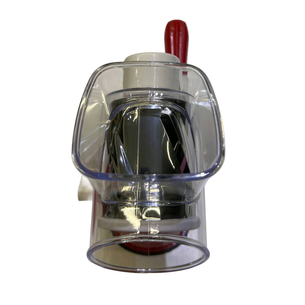 مبشرة خضار وجبن يدوية دوّارة بقاعدة شفط – Tabletop Drum Grater

• مبشرة دوّارة تعمل باليد مصممة لتبشير وتقطيع مجموعة متنوعة من الأطعمة مثل الجبن والخضار والمكسرات بسهولة على سطح الطاولة.

• تعمل بآلية تدوير يدوية سهلة الاستخدام تساعد على برش أو تقطيع المكونات بسرعة.

• تحتوي على 3 أسطوانات من الستانلس ستيل قابلة للتبديل: برش ناعم، برش خشن، وتقطيع شرائح.

• قاعدة شفط قوية تثبّت الجهاز على الأسطح النظيفة والملساء غير المسامية أثناء الاستخدام.

• فتحة إدخال واسعة مع دافع للطعام للمساعدة على إدخال المكونات مع إبقاء اليد بعيدًا عن الشفرات.

• تصميم قابل للفك والتنظيف حيث يمكن فصل الأجزاء بسهولة بعد الاستخدام.

• مخرج مائل للطعام يساعد على تقليل انسداد المكونات أثناء التشغيل.

• نوع المنتج: مبشرة طاولة دوّارة يدوية
• رقم الموديل الظاهر: Z-2967
• آلية التشغيل: تدوير يدوي (Handle crank)
• الشفرات: 3 أسطوانات من الستانلس ستيل

• أنواع الشفرات:
 • بشر ناعم (Fine)
 • بشر خشن (Coarse)
 • تقطيع شرائح (Slicing)

• قاعدة التثبيت: قاعدة شفط (Suction Base)
• الاستخدام: برش وتقطيع الجبن، الخضار، البسكويت، والمكسرات

محتويات العلبة:
• قاعدة الجهاز مع نظام الشفط
• مقبض التدوير (Handle)
• وحدة إدخال الطعام (Feeding Jar / Hopper)
• دافع الطعام (Food Pusher)
• أسطوانة تقطيع شرائح (Slicing Drum)
• أسطوانة برش ناعم (Fine Shredder)
• أسطوانة برش خشن (Coarse Shredder)
• ورقة تعليمات الاستخدام والتجميع