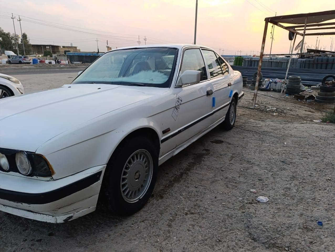 السلام عليكم
525 BMW للبيع موديل 92رقم نجف الاشرف مشروع وطني سنويه لغاية 28 مكفولة من الكص والنقل جثة والعيب الشرعي مكينه وكير2500VVTجدد تبريد شغال جام كهرباء شغال حدادية جديده تخم تاير باتري جديد جامه اماميه جديد منظومة زنون كهربائيات كوله شغاله غرفة نظيفه جاهزه من كلشي 
مكانه ذي قار المركز السعر 28 وبيه مجال بسيط حك الجيه فقط
 للاستفسار***********
