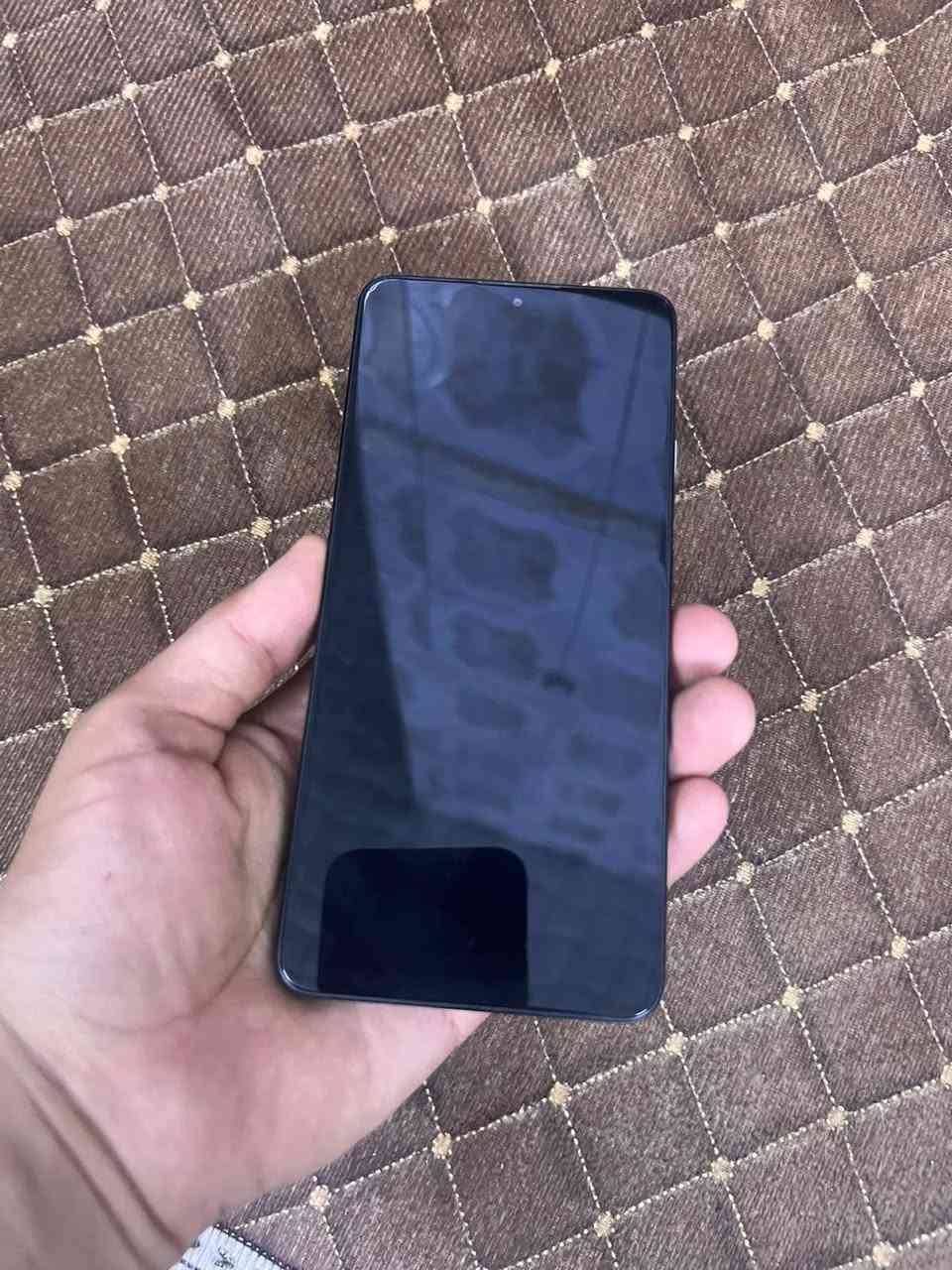 Poco x6 pro 5g
512 GB 
للبيع السعر 320 الف عنواني ديالى بلدروز
***********
