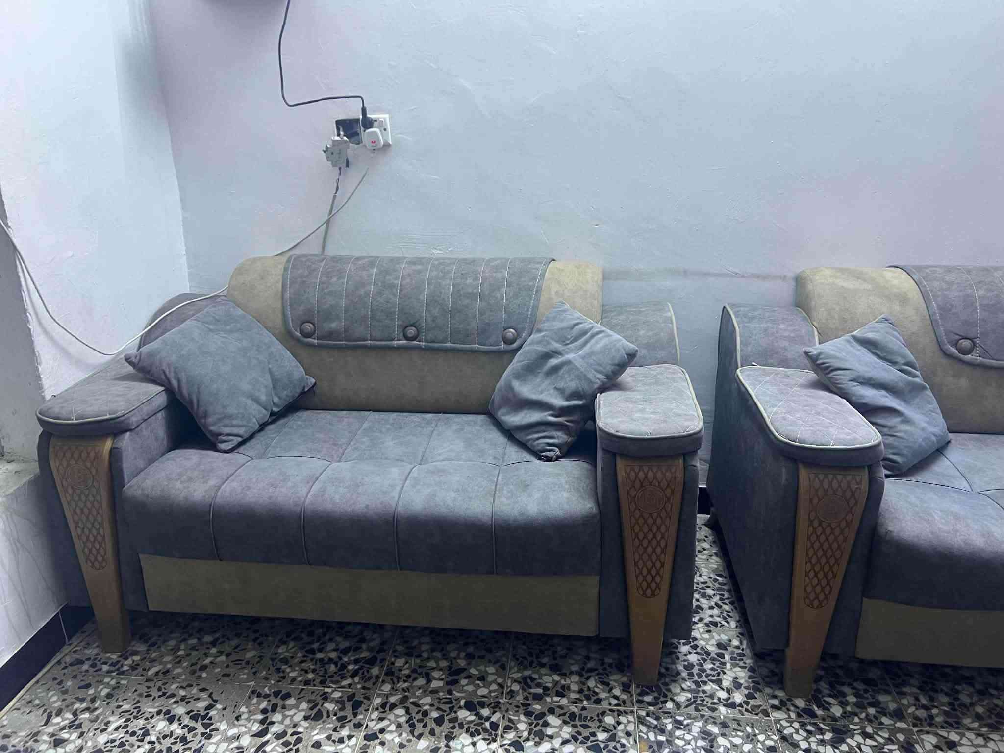 بغداد البياع نضافه ٩٠ بلميه ١٠ مقعد للاستفسار واتساب ***********
