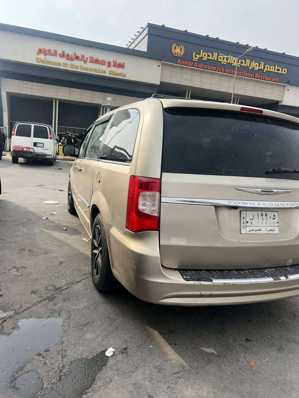 من رخصة الادمن المحترم كلايسلر تاون كانتري للبيع
مواصفات
بيبان كهرباء
جنطه كهرباء
فرس و حصان
شاشه وكامره
شاشه بالسقف
كشن كهرباء
باتري جديد
تخم تاير جديد
كير ومكينه بشرط
رقم بصره مشروع وطني تحويل ثاني يوم 
السياره مكانها بالحله سعرها 125 وبيها مجال اتصل وبيك خير وتدلل
***********
