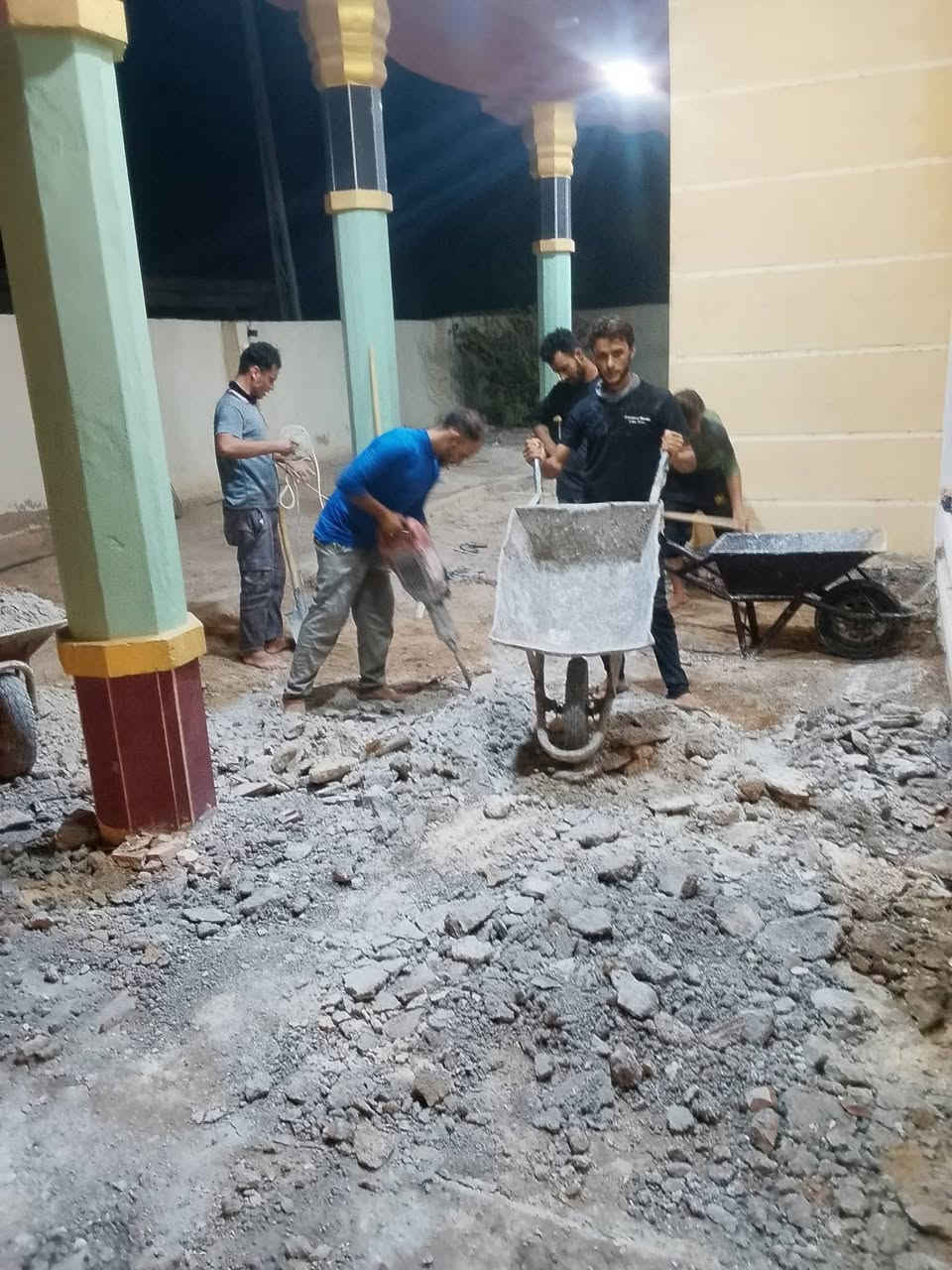 كادر جاهز • معدات جاهز • سياره تجيك