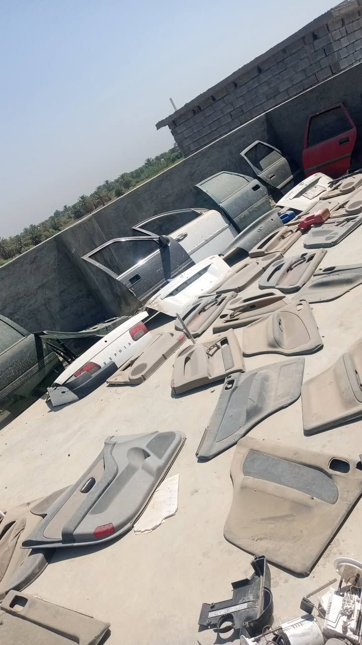السلام عليكم غراض انواع سيارات قديمة لبيع شلع مكان الفلوجة رقم الموبايل ***********.    غير متواجد عل فيس فقط اتصال
