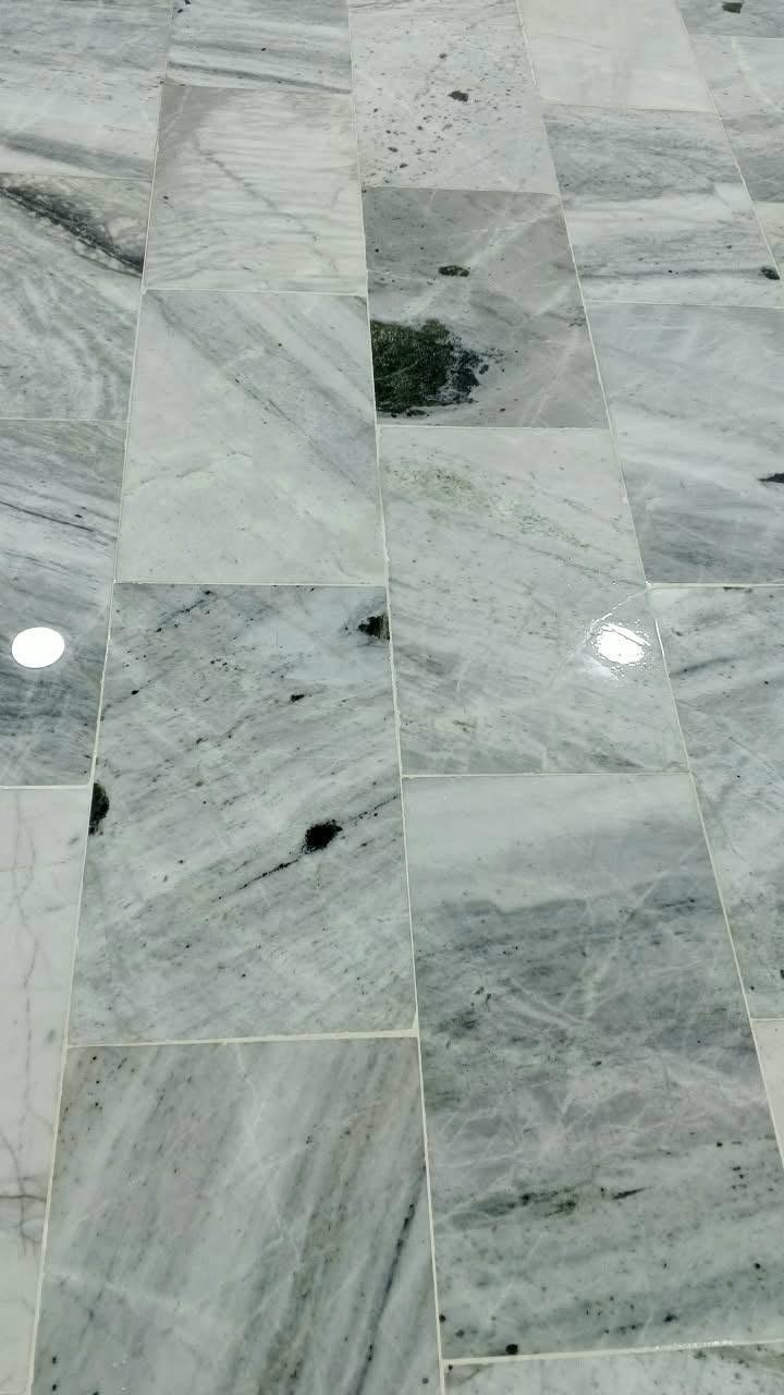 السلام عليكم
🔴تلميع البورسلين والكاشي والمرمر والكرانيت... 
🔴جلي كراج او بيت او عمارات مواقع عامه 
🔴جلي وتلميع البايات الدرج آيضا 
🔴ملأ الحفر وتصليح ومعالجه عامه للأرضيات 🔎
🔴الكاشي والصب والمرمر والبورسلين
اتصال واتساب موجود ٢٤ساعه والكادر بانتضارك للستفسار والطلب 📞📞***********
