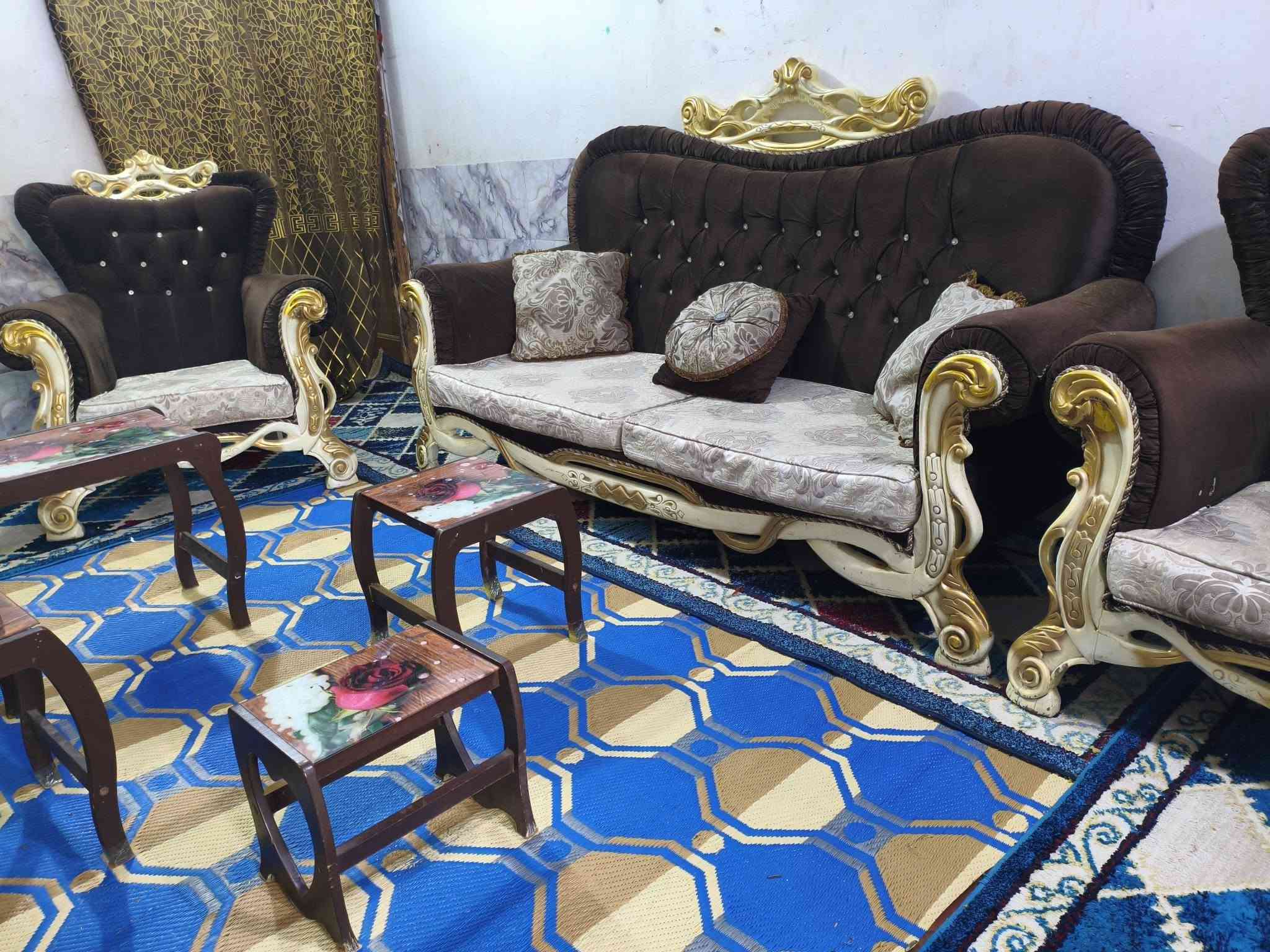 تخم ملكي تركي 10 مقاعد اخو جديد نضيف حيل مابي اي ضرر سعره 425 وبي مجال مكاني كربلاء حي العامل يوجد توصيل بكروه *********** يوجد واتساب
